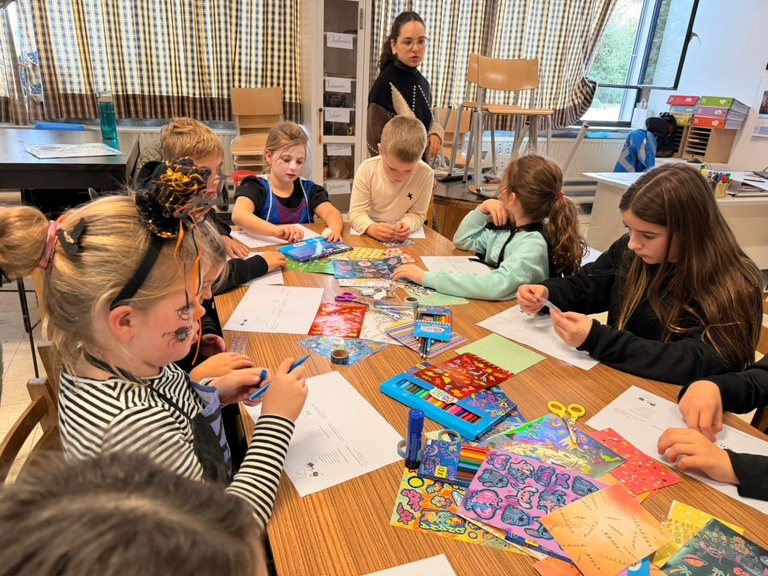 Children co-creating in the classroom